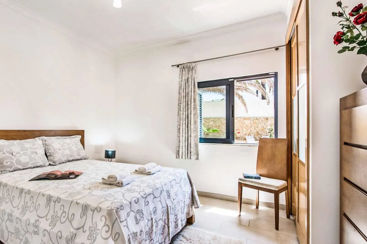 Villa Vivienda Jade Gale  0*, Gale (Albufeira)